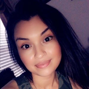 Meet your Posher, Brenda